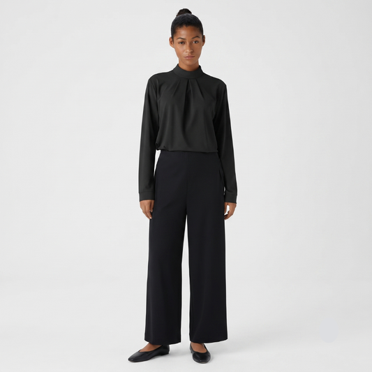 Bianca - Blusa elegante con detalle de cierre trasero