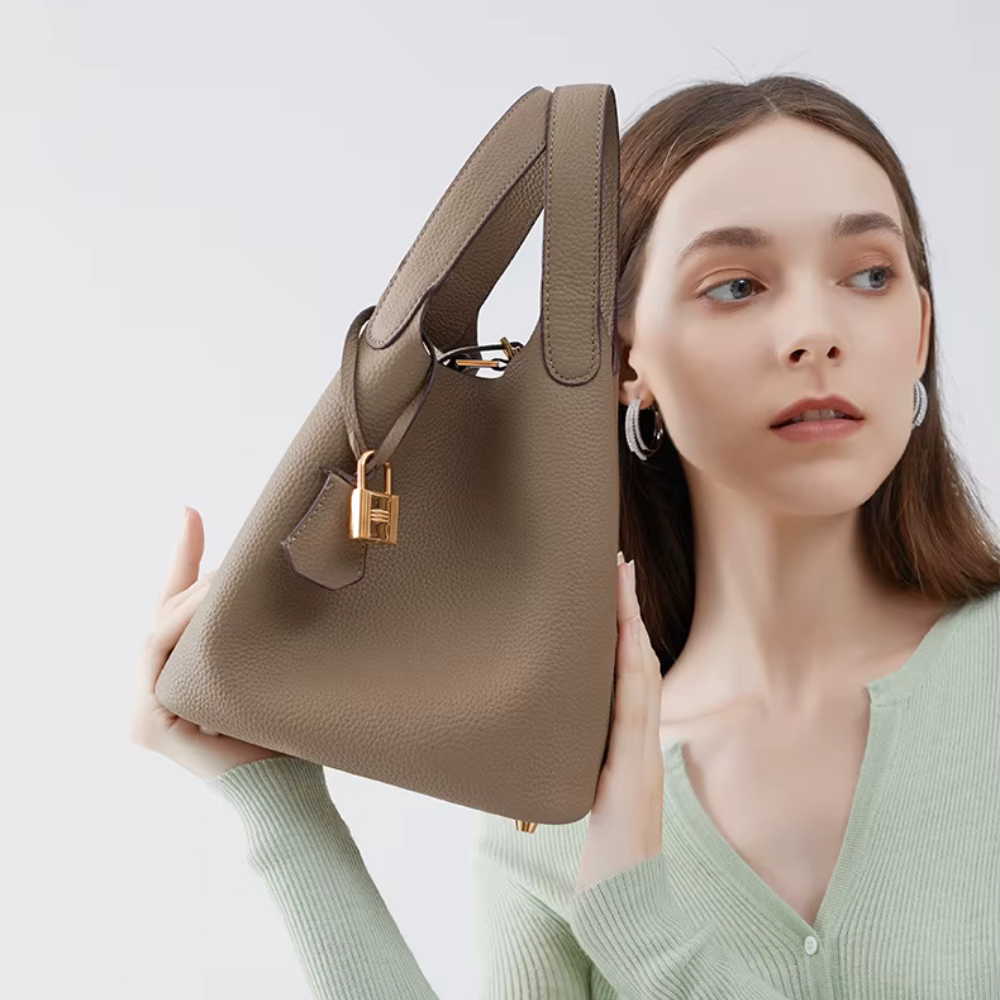 Isabel - Bolso de mano de cuero