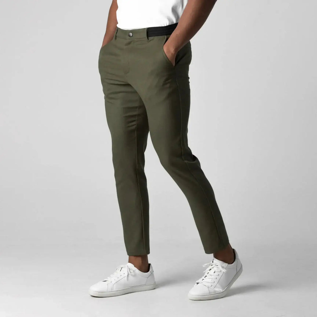 César - Chino Elástico Premium