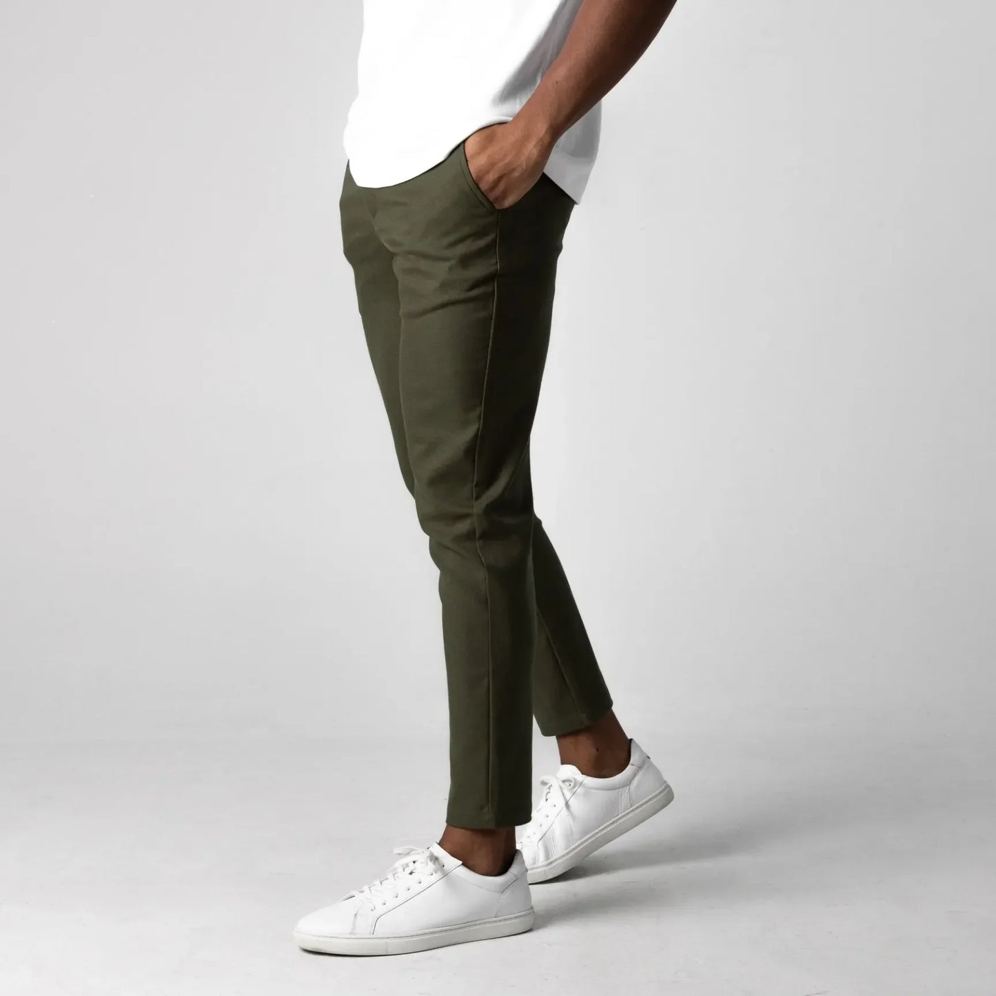 César - Chino Elástico Premium