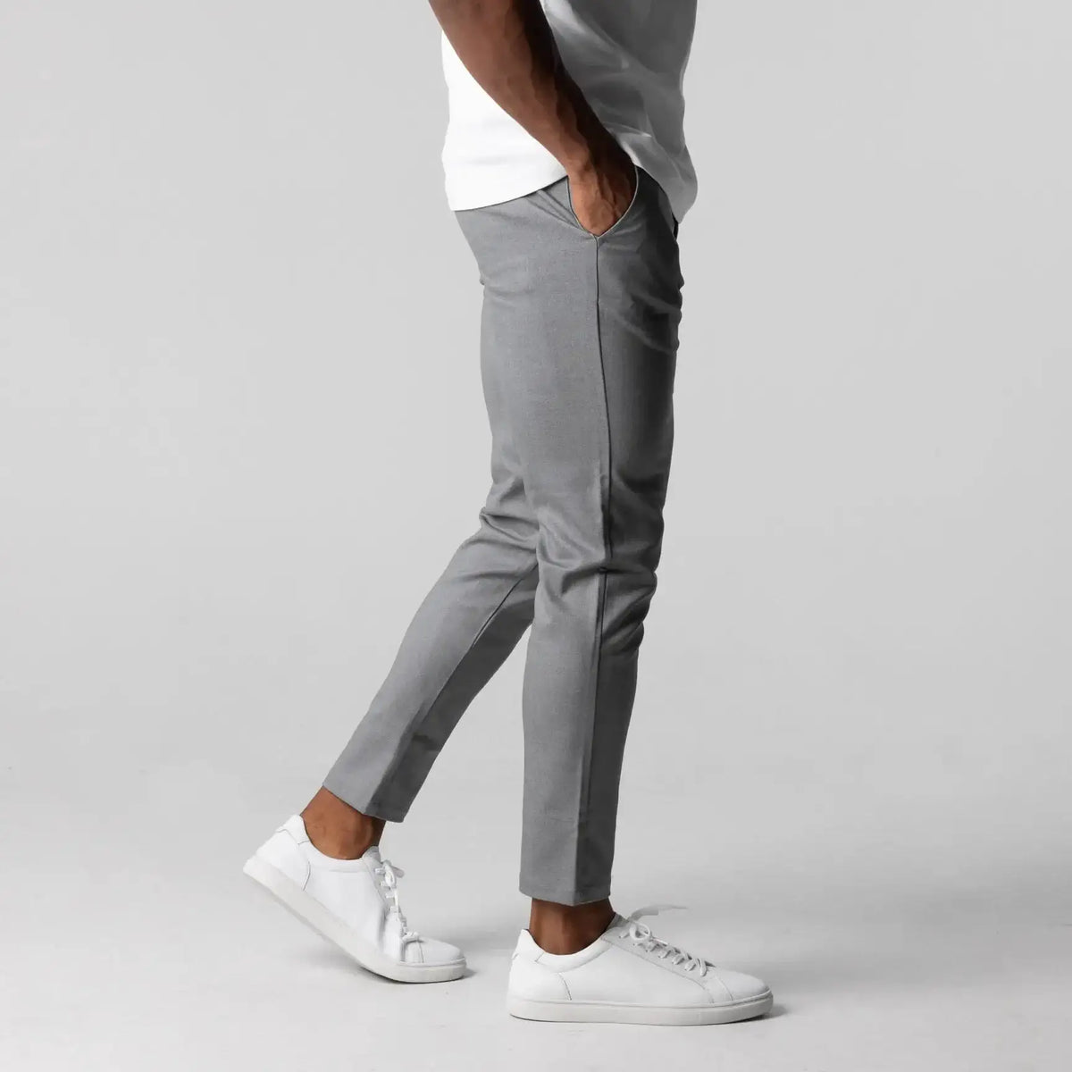 César - Chino Elástico Premium