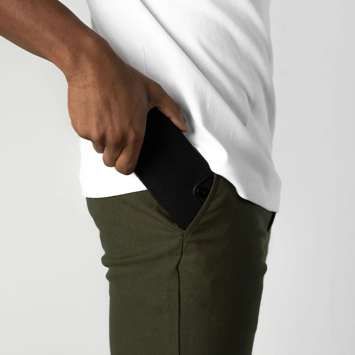 César - Chino Elástico Premium
