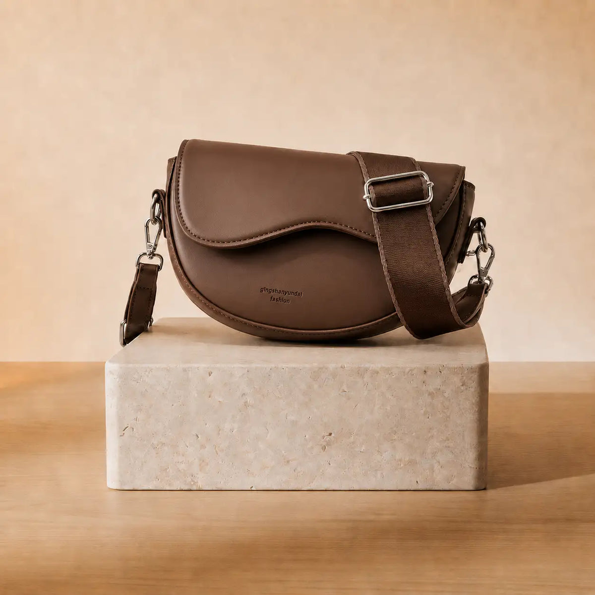 Estela - Bolso Saddle Ondulado