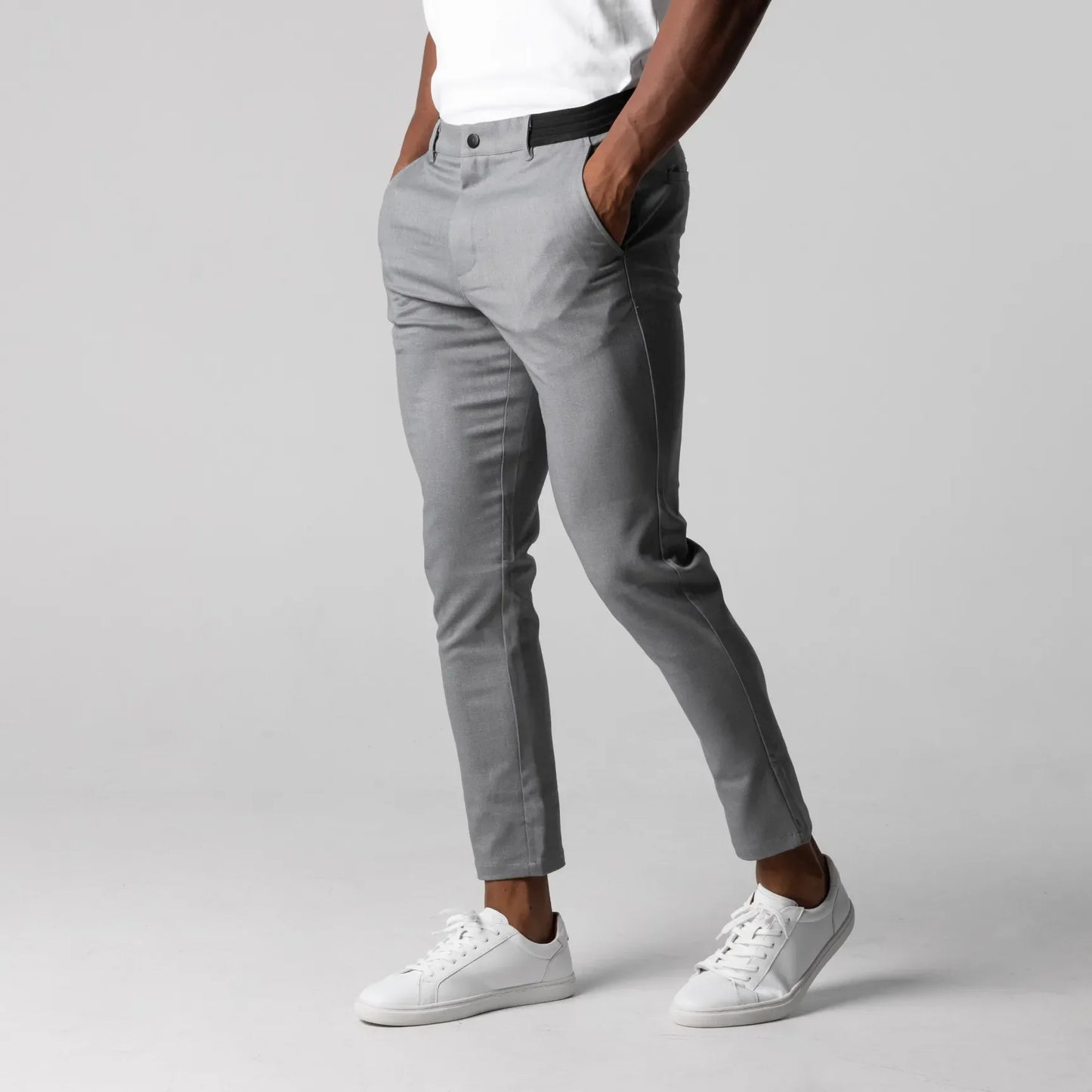 César - Chino Elástico Premium
