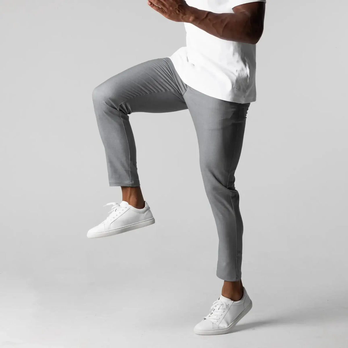 César - Chino Elástico Premium